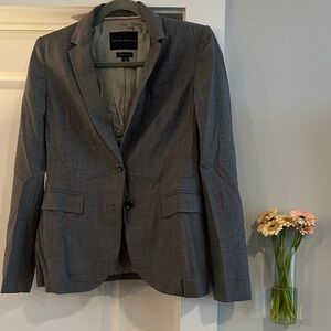 Women’s Banana Republic Charcoal Blazer, Size 4 🩶